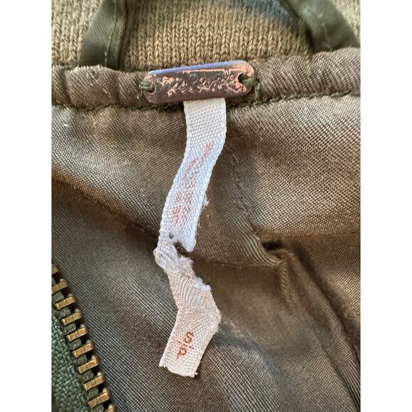 FREE PEOPLE Green Solid Satin Pockets Retro Midnight BOMBER Jacket Size S - Picture 4 of 5